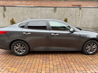 2019 Kia Optima IV Рестайлинг, серый, 2200000 рублей, вид 4