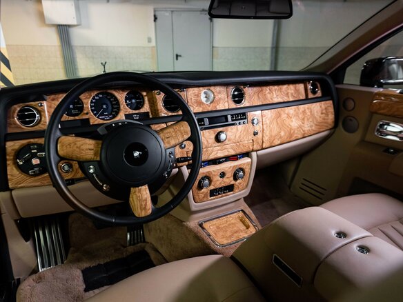 2008 Rolls-Royce Phantom Long VII, чёрный - вид 16