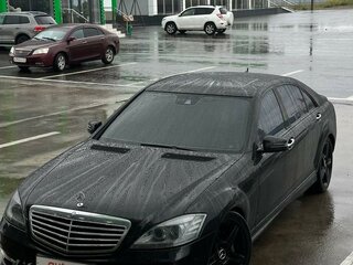 2010 Mercedes-Benz S-Класс 500 V (W221) Рестайлинг, чёрный, 2400000 рублей, вид 1