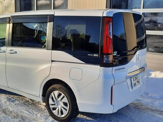 2015 Honda Stepwgn V, белый, 2090000 рублей, вид 3