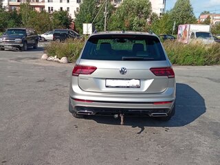 2019 Volkswagen Tiguan II, серебристый, 1900000 рублей, вид 5