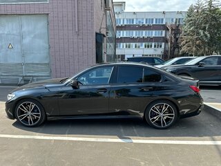 2019 BMW 3 серии 320d VII (G2x), чёрный, 4000000 рублей, вид 4