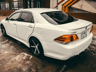 2010 Toyota Crown XIII (S200), белый, 2000000 рублей, вид 4