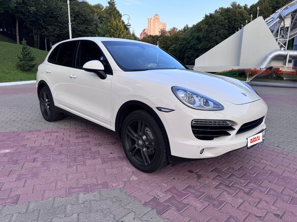 2011 Porsche Cayenne Diesel II (958), белый, 2200000 рублей - вид 1