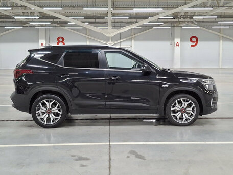2020 Kia Seltos I, чёрный, 1690000 рублей, вид 4