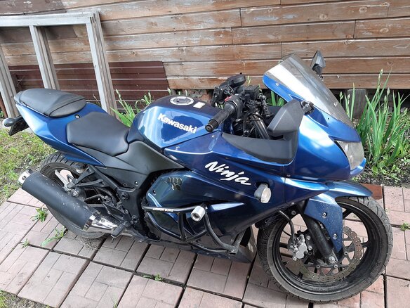 2011 Kawasaki Ninja 250R, синий, 400000 рублей - вид 2
