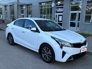 2021 Kia Rio IV Рестайлинг, белый, 2100000 рублей, вид 3