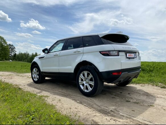 2018 Land Rover Range Rover Evoque I Рестайлинг, белый, 2700000 рублей - вид 3