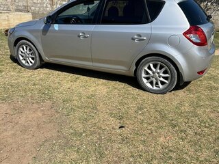 2011 Kia Ceed I Рестайлинг, серебристый, 925000 рублей, вид 4