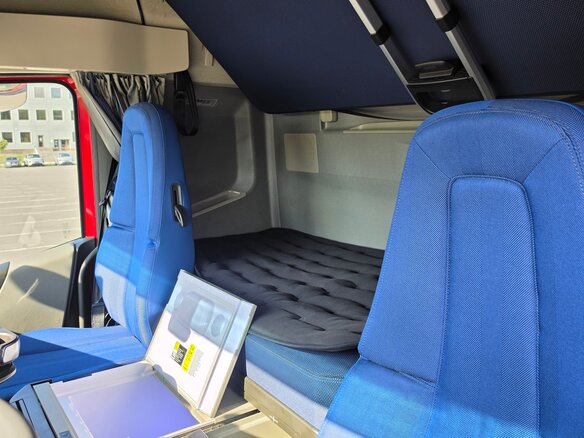2026 Volvo FH, красный, 18300000 рублей - вид 21