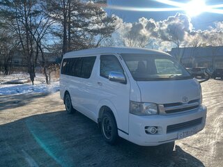 2005 Toyota HiAce H200, белый, 2450000 рублей, вид 3
