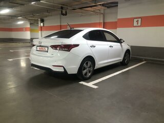 2017 Hyundai Solaris II, белый, 1700000 рублей, вид 4