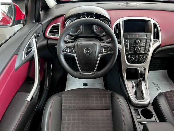 2014 Opel Astra GTC J Рестайлинг, красный - вид 10