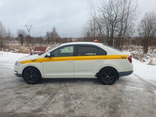 2016 Skoda Rapid I, белый, 720000 рублей, вид 2