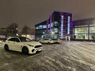 2009 Infiniti FX50 II (S51), белый, 2800000 рублей, вид 1