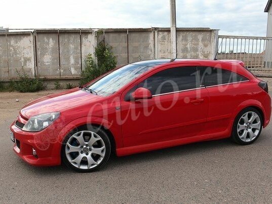 2010 Opel Astra OPC H, красный