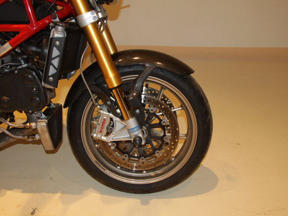 2006 Ducati Monster S4, красный - вид 5