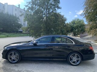 2018 Mercedes-Benz E-Класс 200 V (W213, S213, C238), чёрный, 3590000 рублей, вид 4