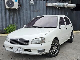 1986 Toyota Starlet III (P70), белый, 330000 рублей, вид 2