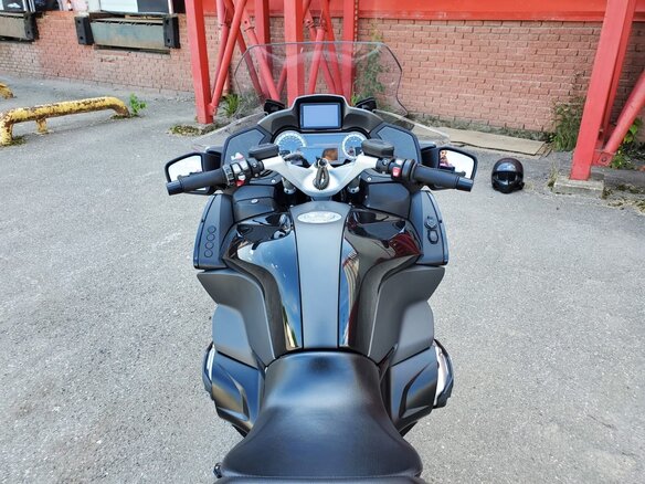 2015 BMW R 1200 RT, чёрный, 1200000 рублей - вид 10