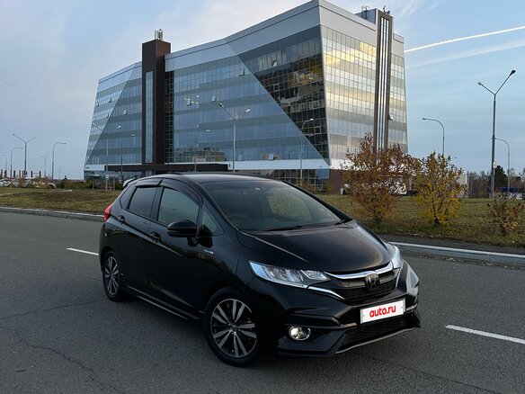 2017 Honda Fit III Рестайлинг, чёрный, 1200000 рублей - вид 2