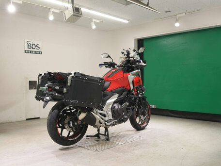 2022 Honda NC 750X, красный, 900000 рублей, вид 5