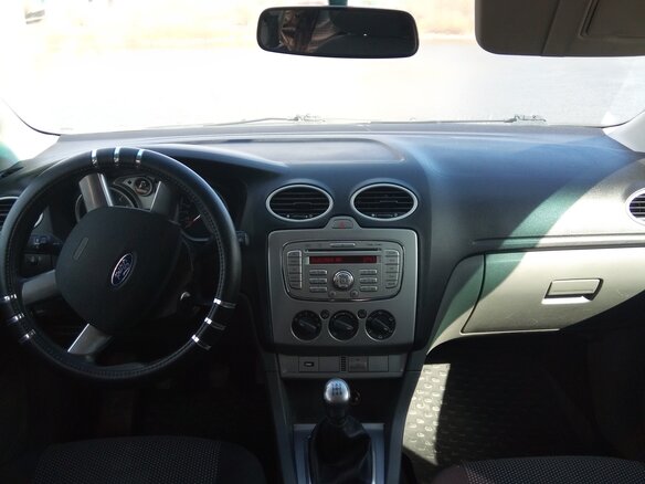 2011 Ford Focus II Рестайлинг, синий, 700000 рублей - вид 4
