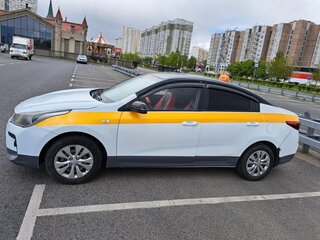 2017 Kia Rio IV, белый, 780000 рублей, вид 3