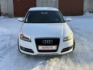 2011 Audi A3 II (8P) Рестайлинг 2, белый, 1050000 рублей, вид 2