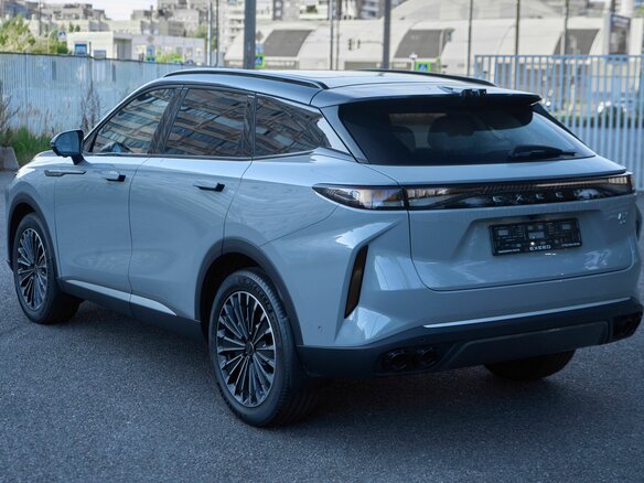2025 Exeed RX, серый, 4250000 рублей - вид 8