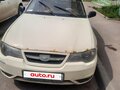 2010 Daewoo Nexia I Рестайлинг, бежевый, 180000 рублей