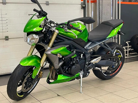 2013 Triumph Speed Triple, зелёный, 700000 рублей, вид 1
