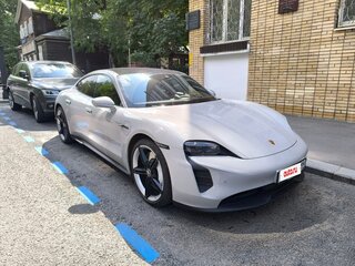 2021 Porsche Taycan 4S I, серебристый, 9500000 рублей, вид 2