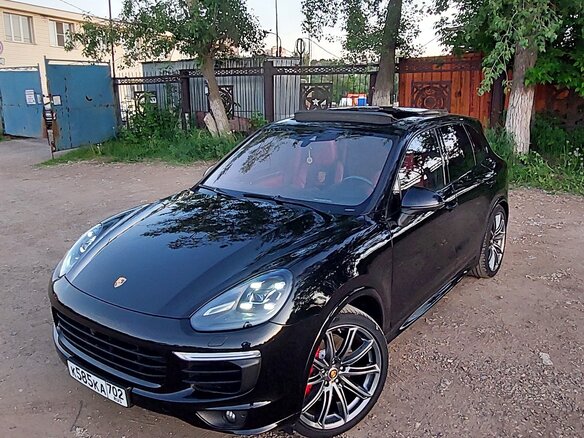 2015 Porsche Cayenne Diesel II Рестайлинг (958), чёрный, 3750000 рублей - вид 12