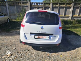 2011 Renault Scenic III, белый, 950000 рублей, вид 2