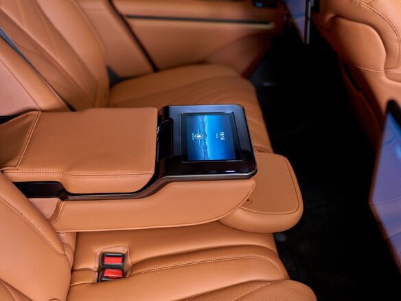 2023 BYD Yangwang U8 49 kWh, зелёный - вид 23