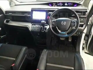 2020 Honda Stepwgn Spada V Рестайлинг, белый, 2527000 рублей, вид 5