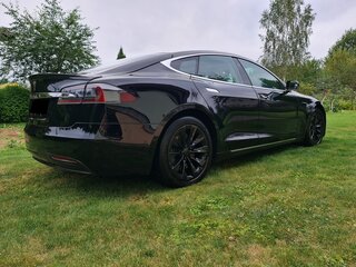 2018 Tesla Model S 75D I Рестайлинг, чёрный, 2642606 рублей, вид 3