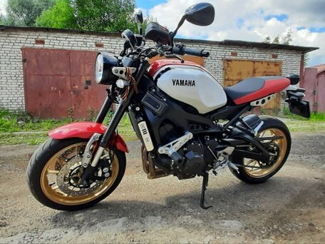 2020 Yamaha XSR900, красный, 950000 рублей, вид 4