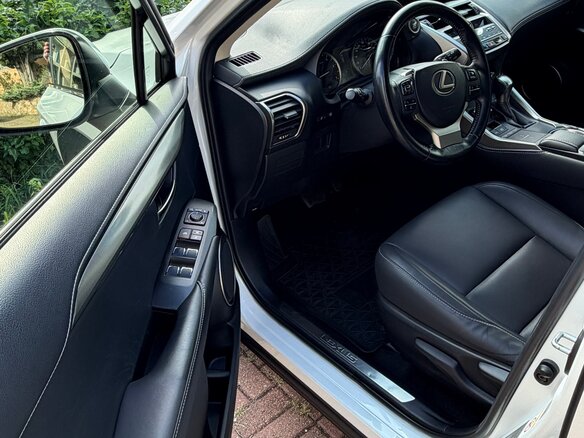 2019 Lexus NX 200 I Рестайлинг, белый, 2900000 рублей - вид 11