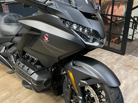 2026 Honda GL 1800 Gold Wing, серый, 3850000 рублей - вид 11