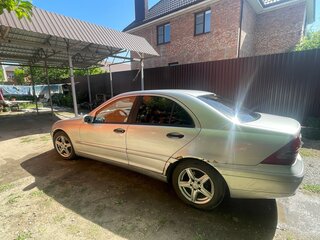 2001 Mercedes-Benz C-Класс 200 II (W203), серебристый, 530000 рублей, вид 3
