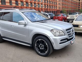 2012 Mercedes-Benz GL-Класс 500 I (X164) Рестайлинг, серебристый, 1450000 рублей, вид 3