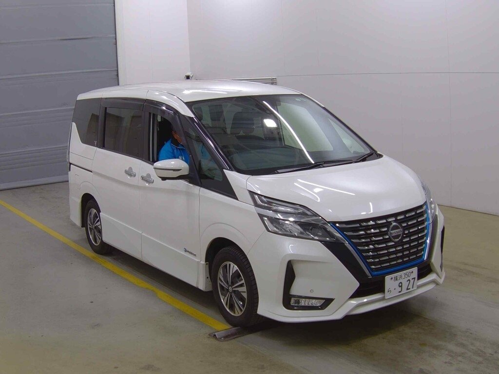 Открыть фотографии: Nissan Serena V (C27) Рестайлинг