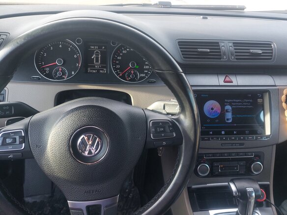 2010 Volkswagen Passat B6, серый, 860000 рублей - вид 9