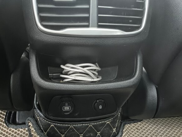 2019 Hyundai Santa Fe IV, серый, 2900000 рублей - вид 16