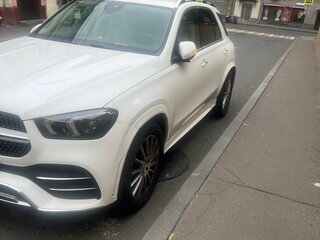 2021 Mercedes-Benz GLE 300 d II (V167), белый, 9500000 рублей, вид 1