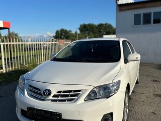 2012 Toyota Corolla X (E140, E150) Рестайлинг, белый, 1250000 рублей, вид 2