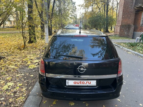 2010 Opel Astra H Рестайлинг, чёрный, 600000 рублей - вид 4