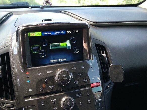 2013 Chevrolet Volt I, серый, 1100000 рублей - вид 30
